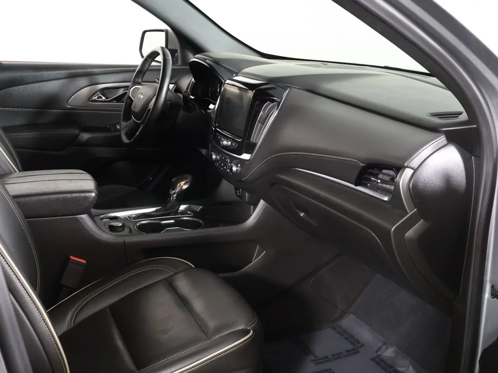 Used 2023 Gray Chevrolet Premier image 31