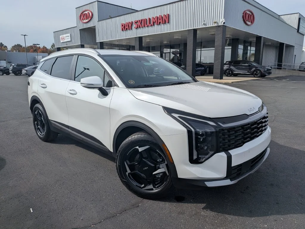 New 2027 Snow White Pearl Kia EX image 28