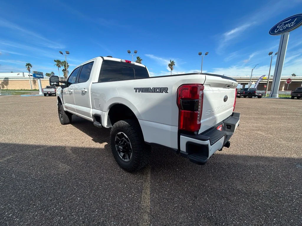 Used 2023 White Ford Lariat image 4