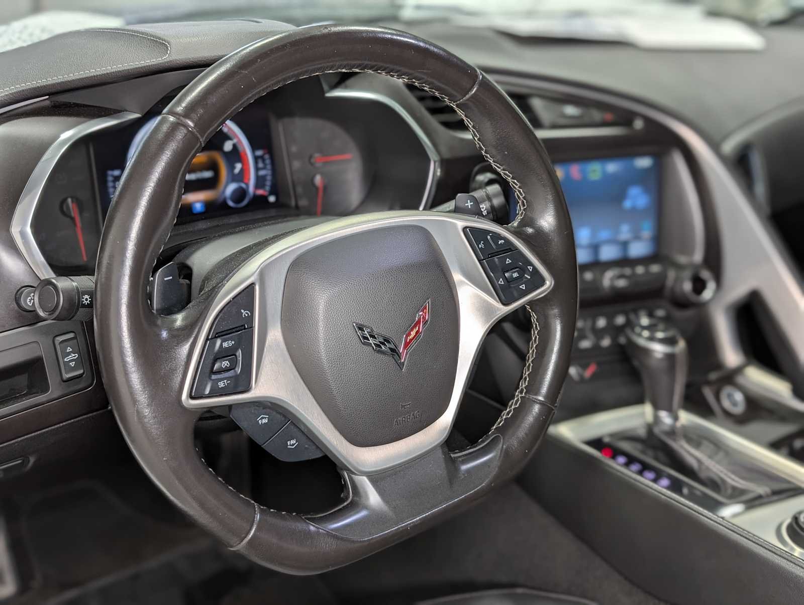 Used 2019 Arctic White Chevrolet 1LT image 5