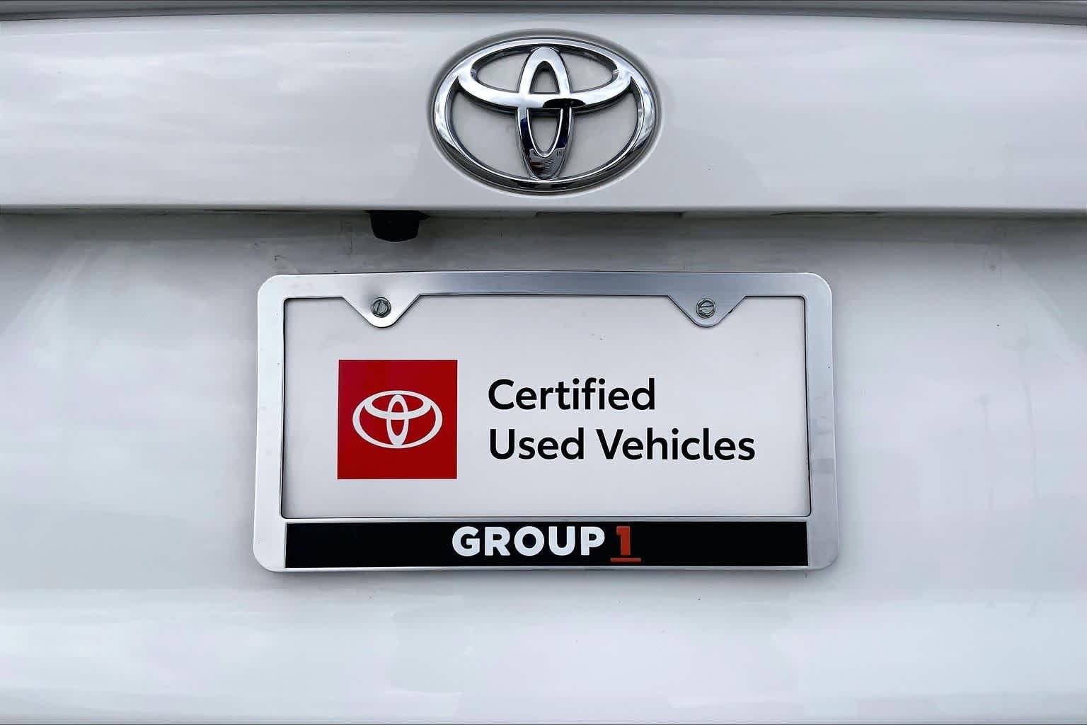 Used 2025 Ice Cap Toyota XLE image 30