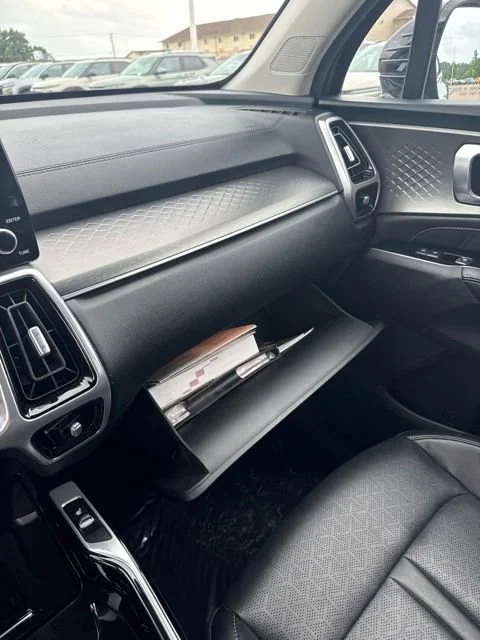 Used 2021 Gray Kia SX image 38