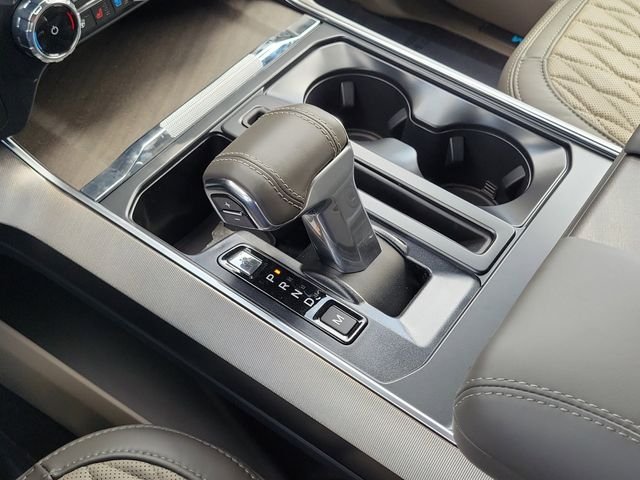 New 2026 Star White Metallic Tri-Coat Ford Platinum® image 14