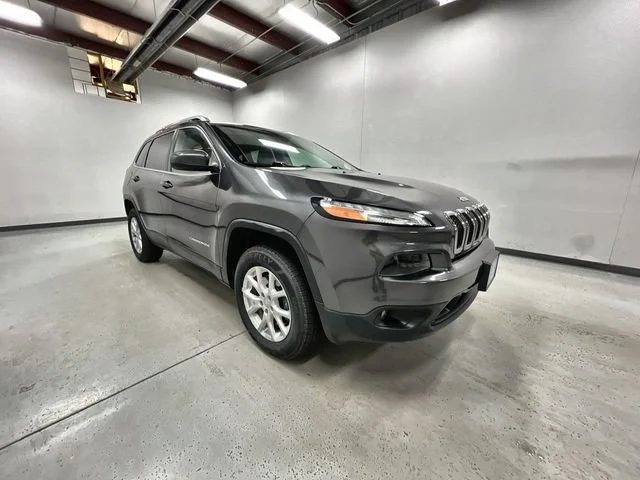 2017 Jeep Cherokee Latitude 4X4's photo