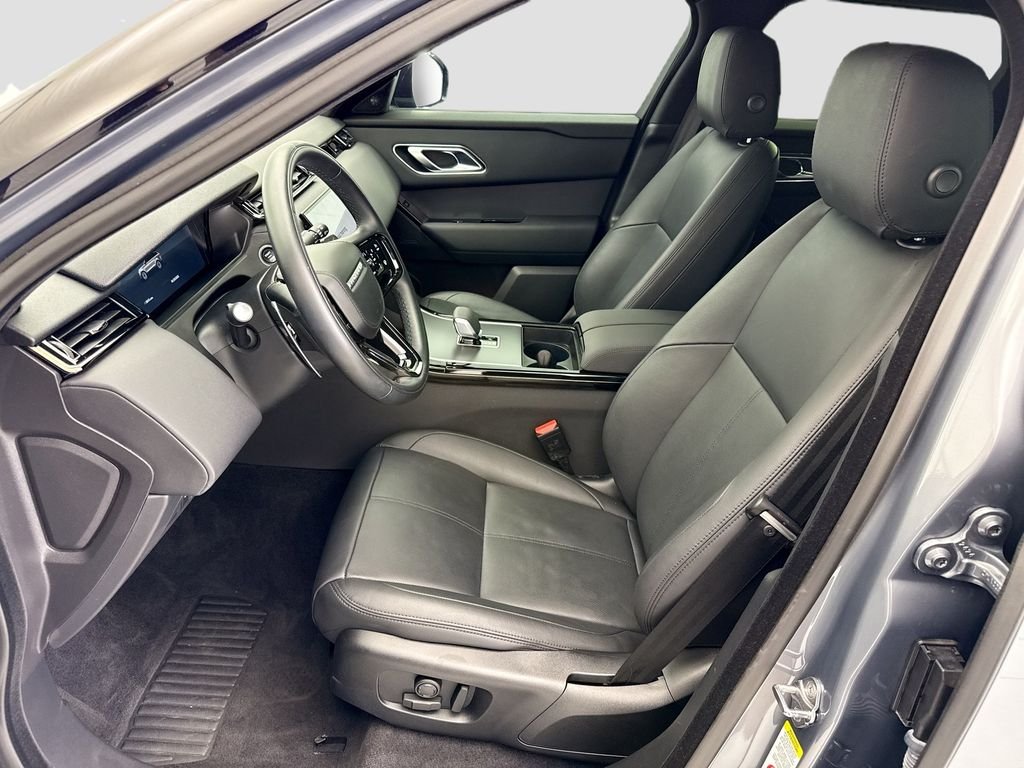 Used 2026 Arroios Gray Metallic Land Rover S image 18