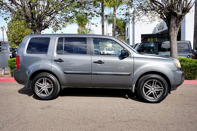 Used 2009 Gray Honda LX image 6