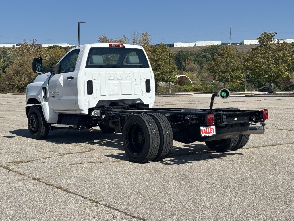 Used 2024 White Chevrolet Work Truck image 7