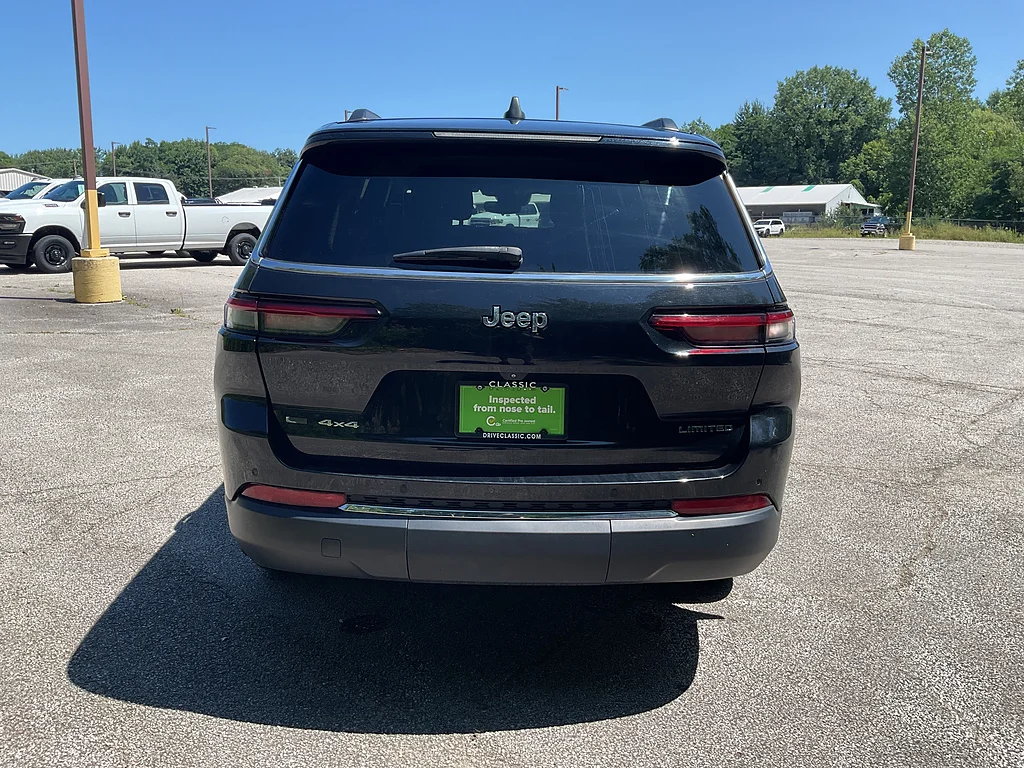 Certified Used 2021 Diamond Black Crystal Pearl Coat Jeep Limited image 6