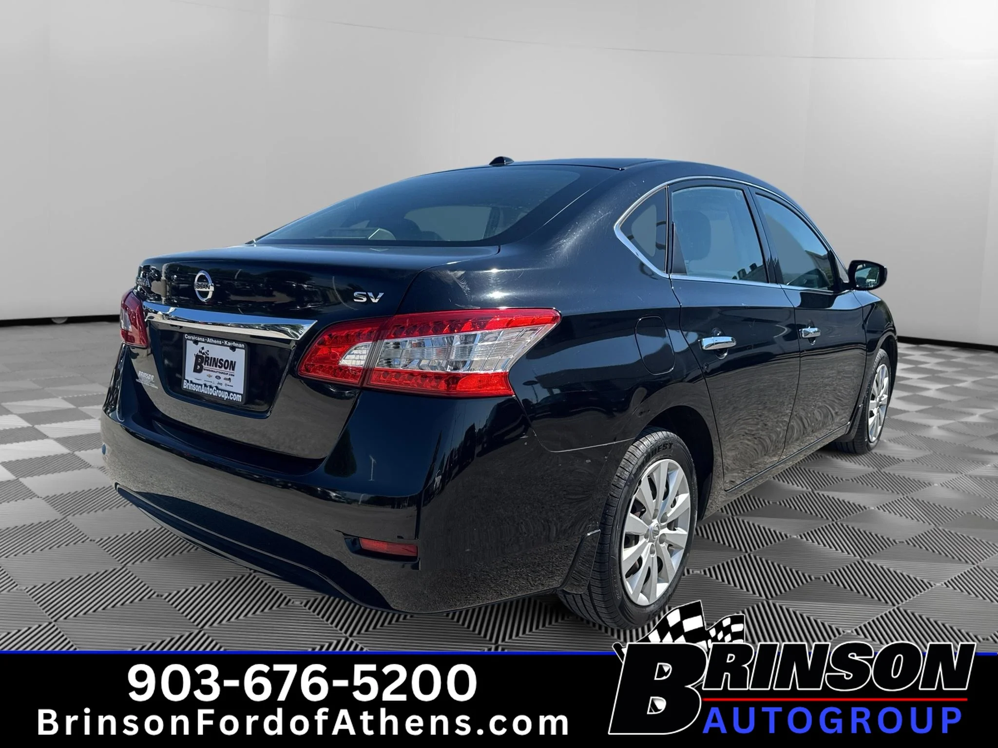 Used 2015 Super Black Nissan SV image 5