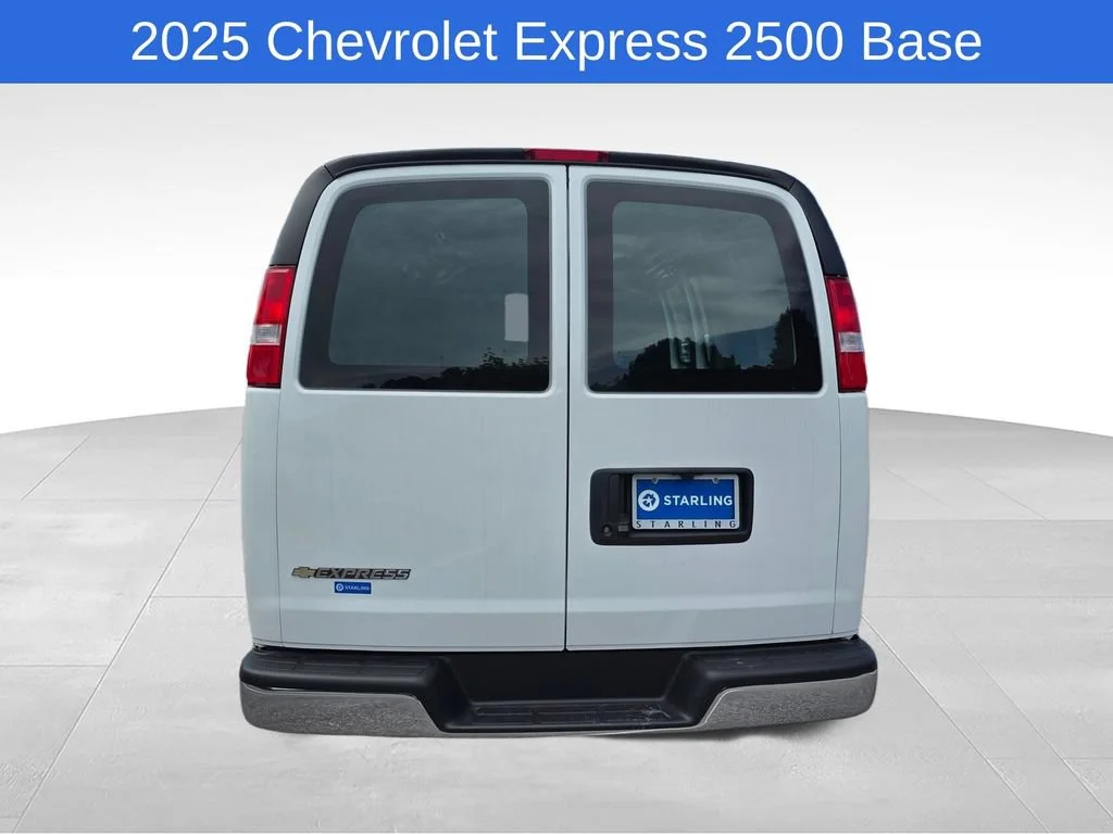 Used 2025 Summit White Chevrolet WT image 9