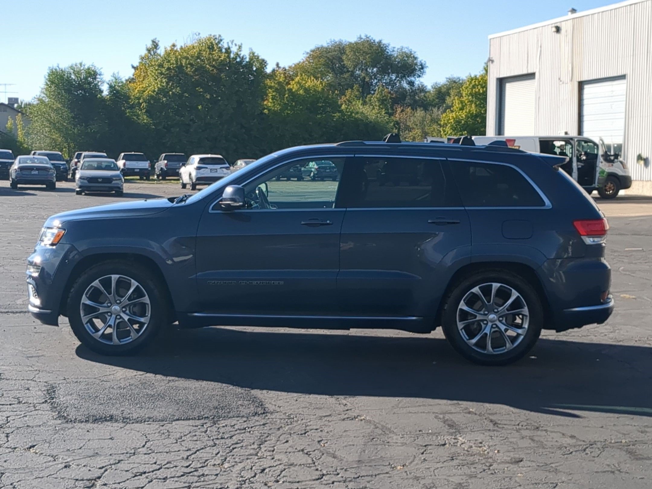 Used 2020 Slate Blue Pearlcoat Jeep Summit image 7