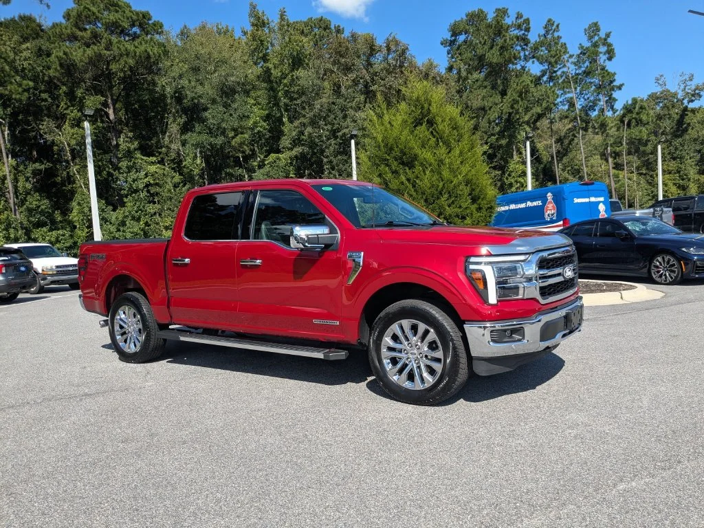 Used 2025 Red Ford Lariat image 2