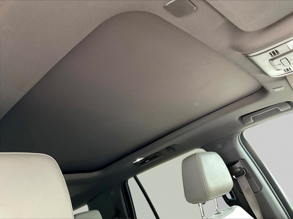Used 2022 Black Chevrolet LT image 23