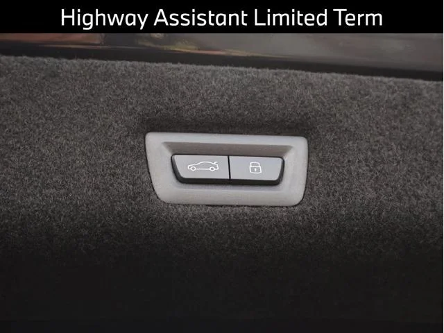 New 2026 Carbon Black Metallic BMW 760i xDrive image 14