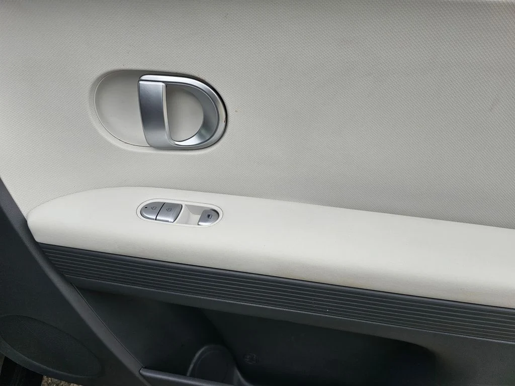 Used 2024 Gray Hyundai SE image 11