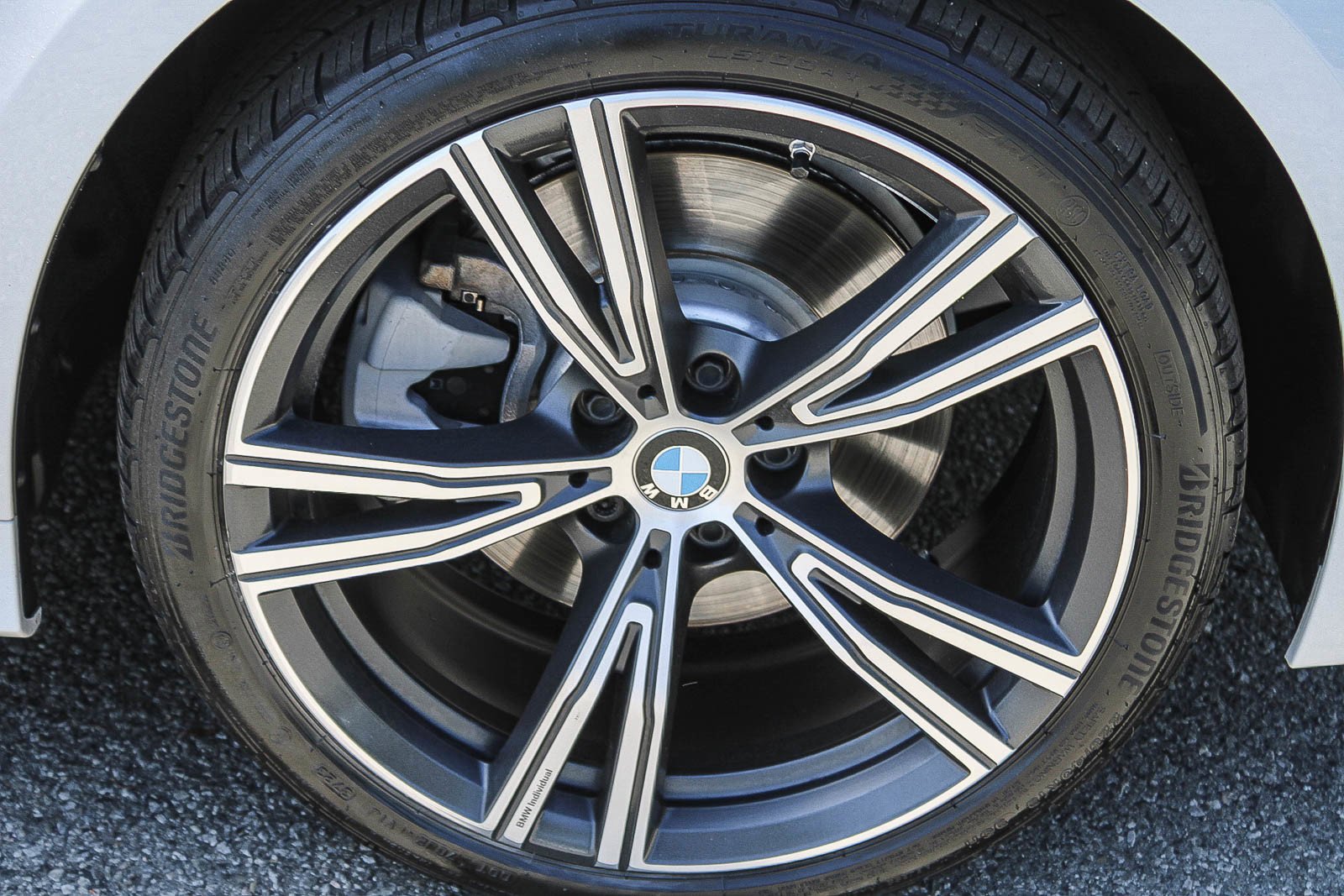 Used 2024 Alpine White BMW 330i image 11