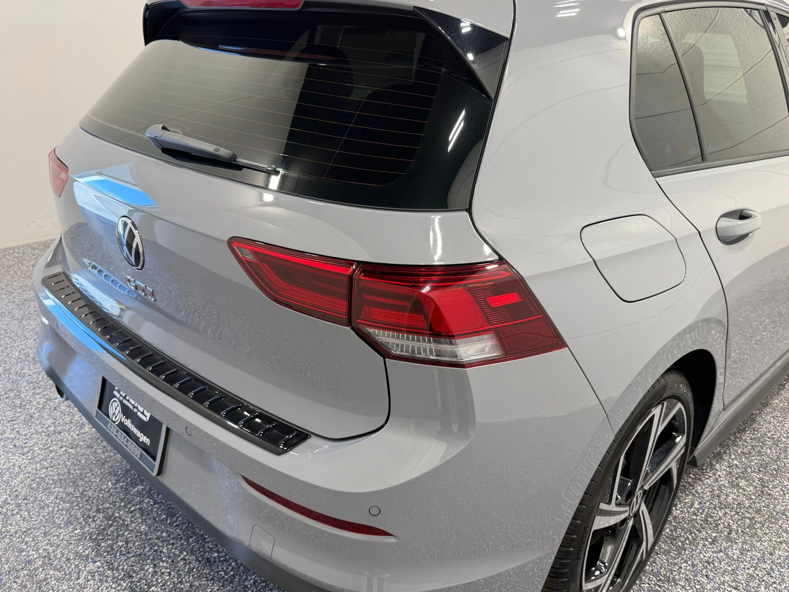 2025 Volkswagen Golf GTI SE - Photo 17