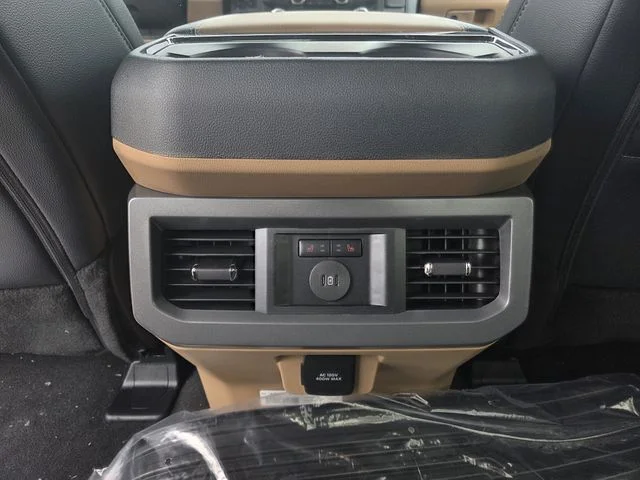 New 2026 Glacier Gray Metallic Tri-Coat Ford F-250® Lariat® image 16