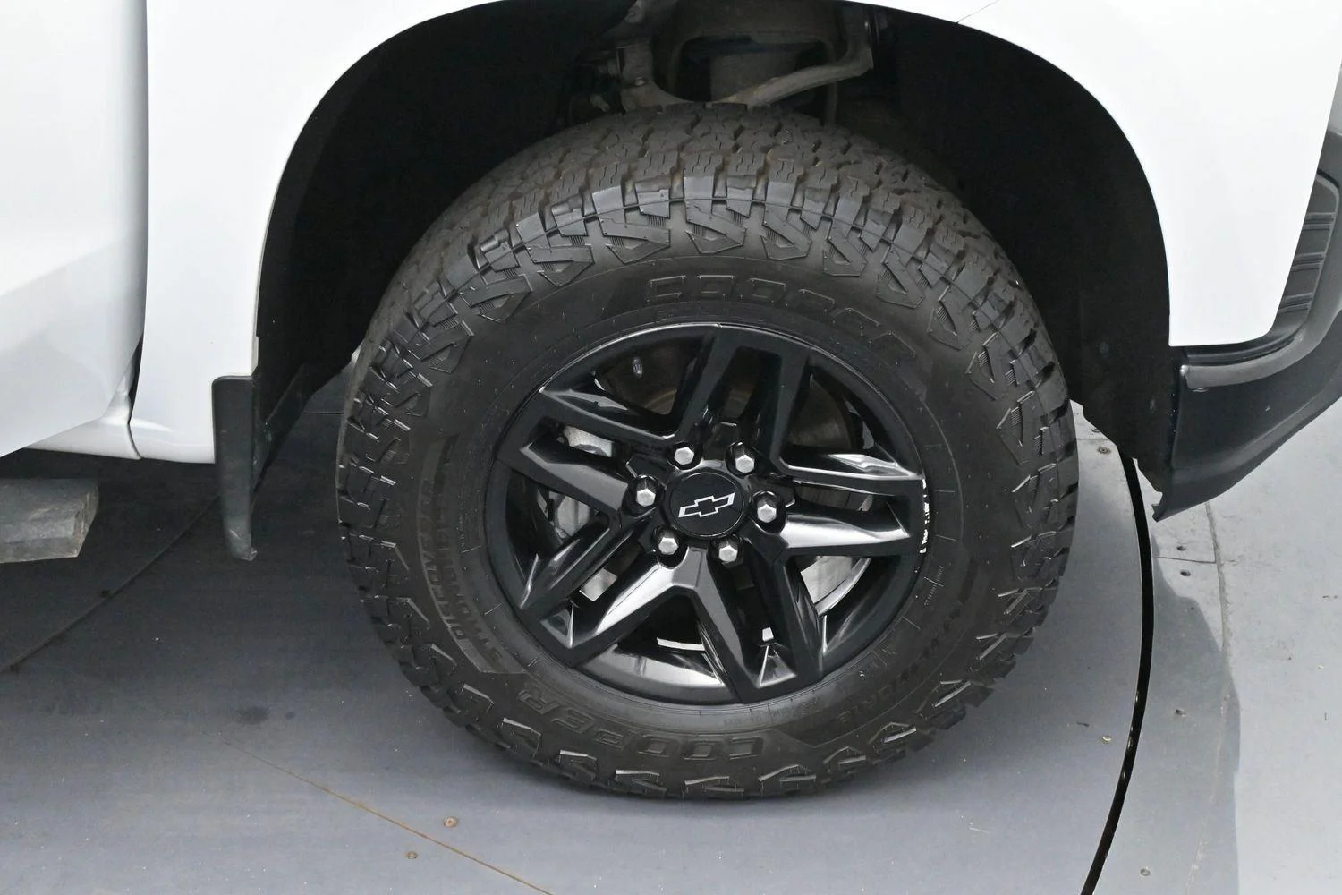 Used 2022 Summit White Chevrolet LT Trail Boss image 34