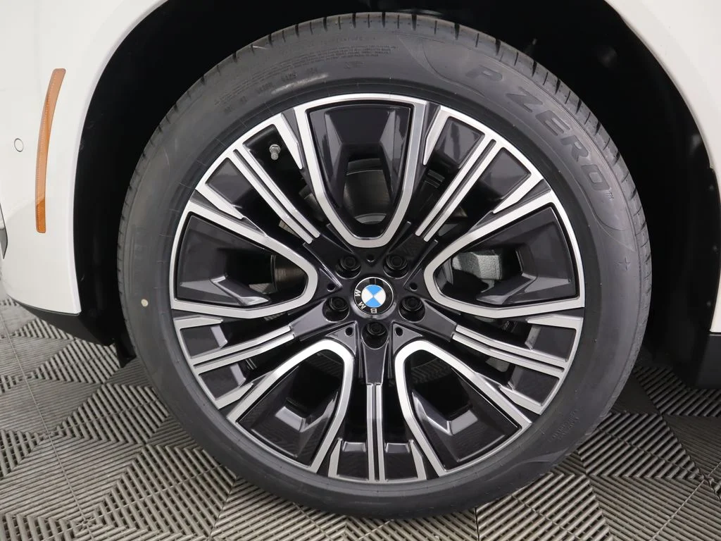 Used 2026 White BMW 30 xDrive image 32