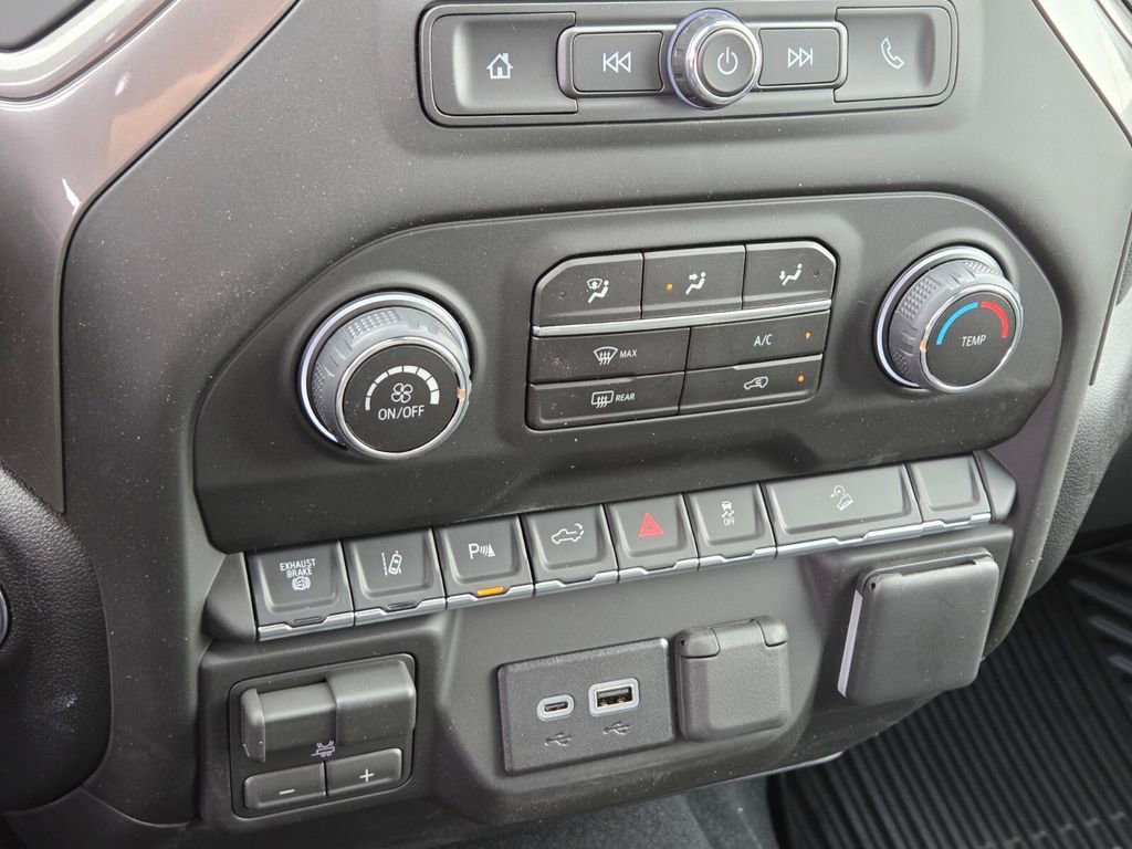 2026 Chevrolet Silverado 2500 HD Custom - Photo 13