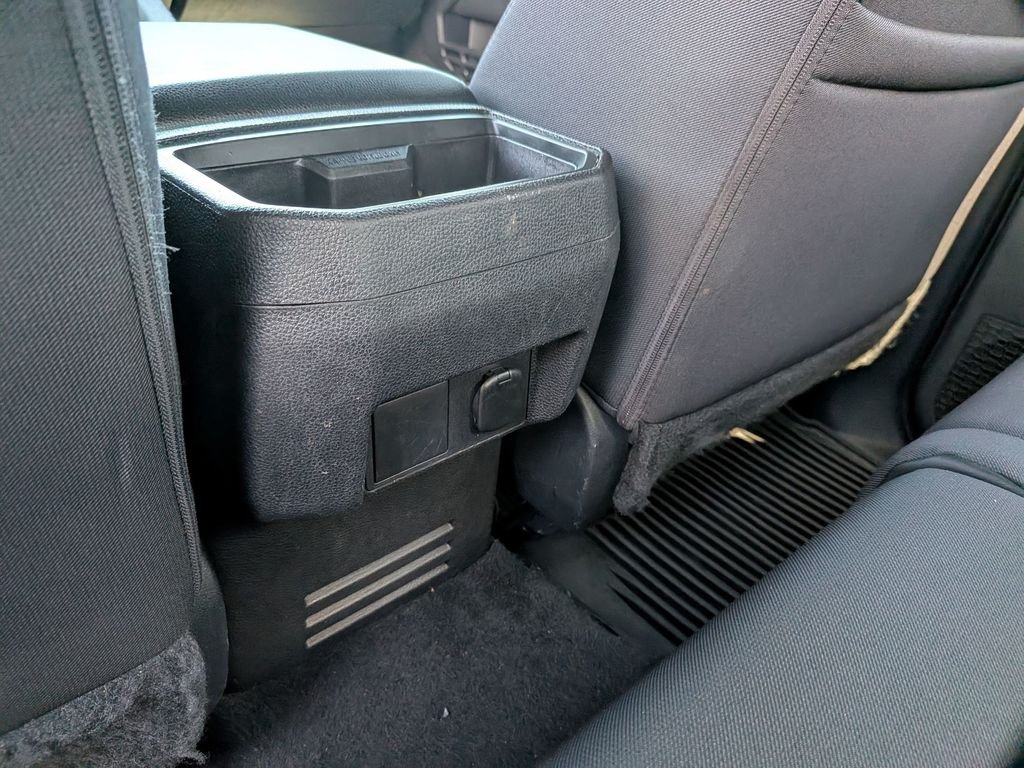 Used 2024  Toyota SR5 image 32