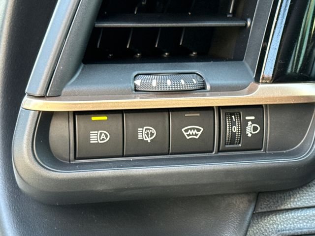 Used 2025 White Toyota XLE image 22