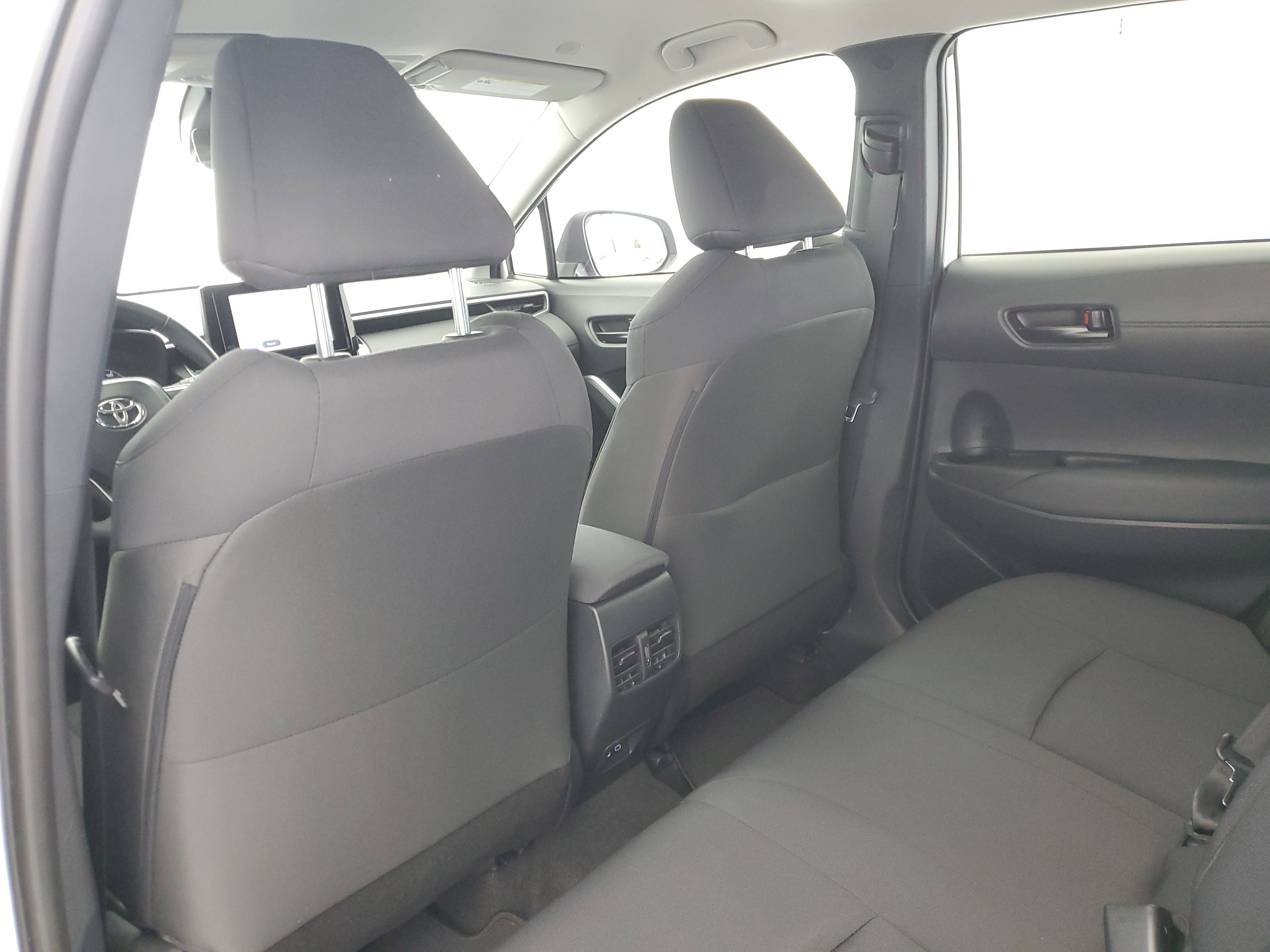 Used 2024 Wind Chill Pearl Toyota LE image 14