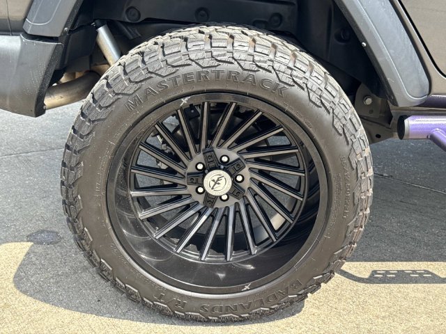 Used 2024 Gray Jeep Sport image 24