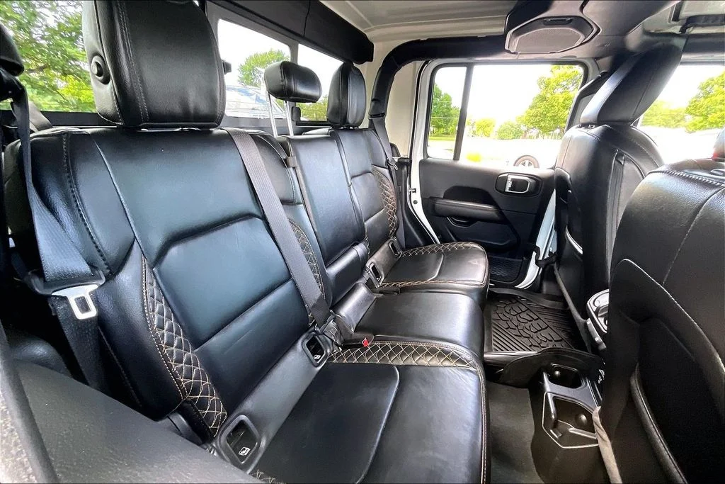 Used 2023 White Jeep High Altitude image 30