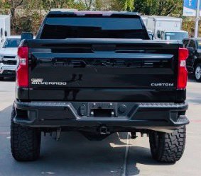Used 2021 BLACK Chevrolet Custom image 4