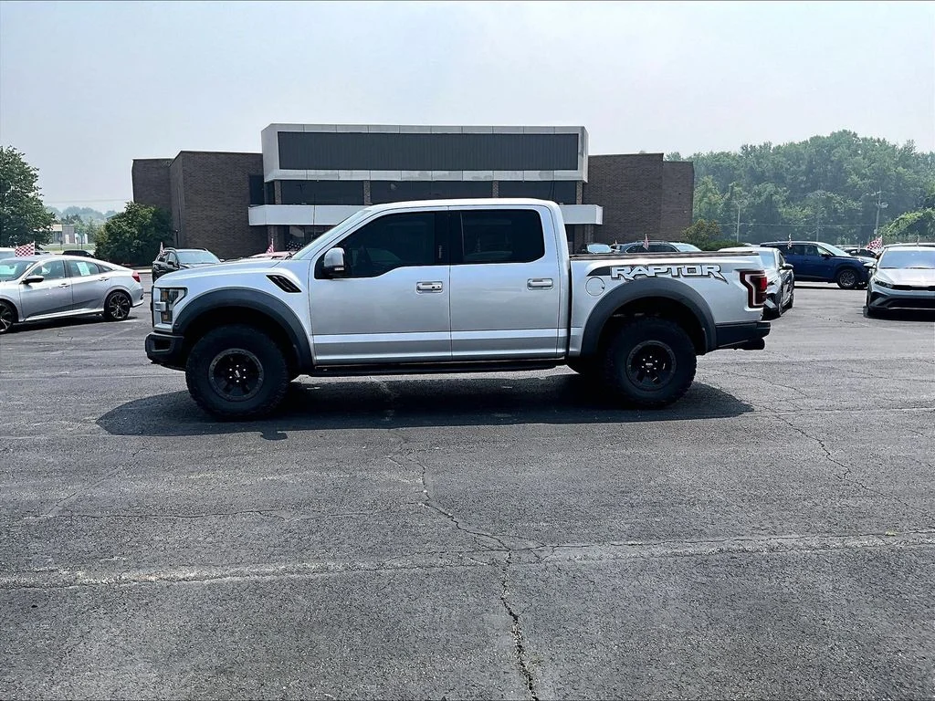 Used 2017 White Ford Raptor image 5