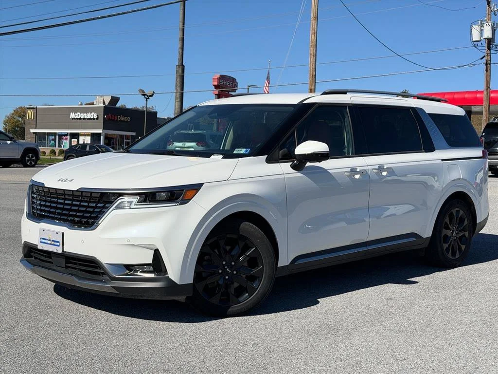 Used 2024 White Kia SX image 2