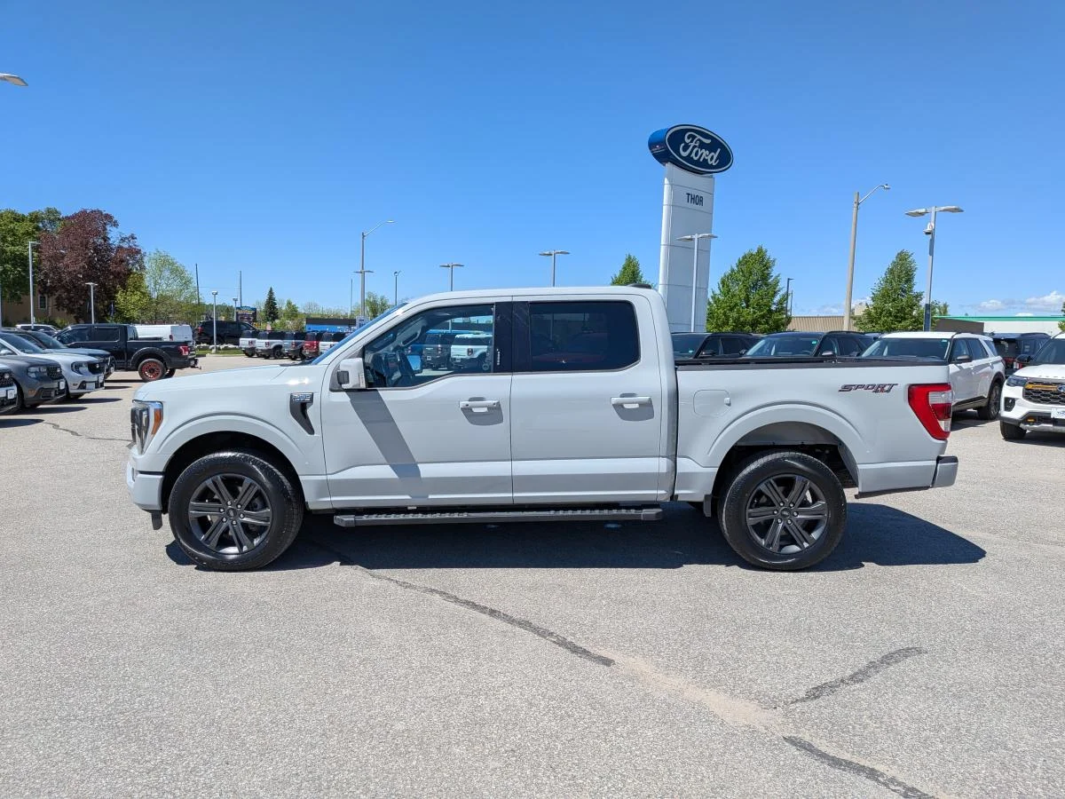 Used 2023 White Ford Lariat image 8