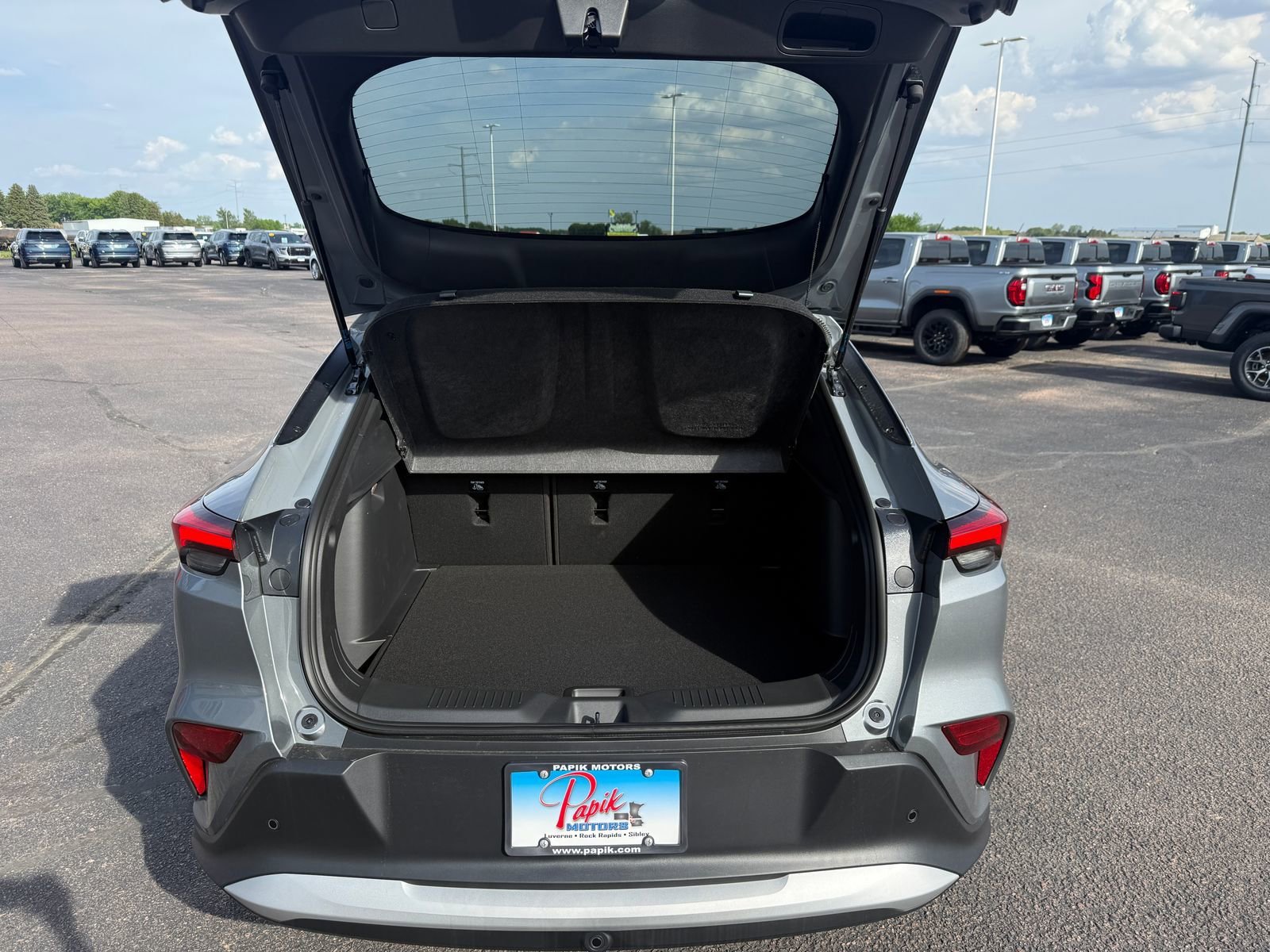 New 2026 Moonstone Gray Metallic Buick Preferred image 7