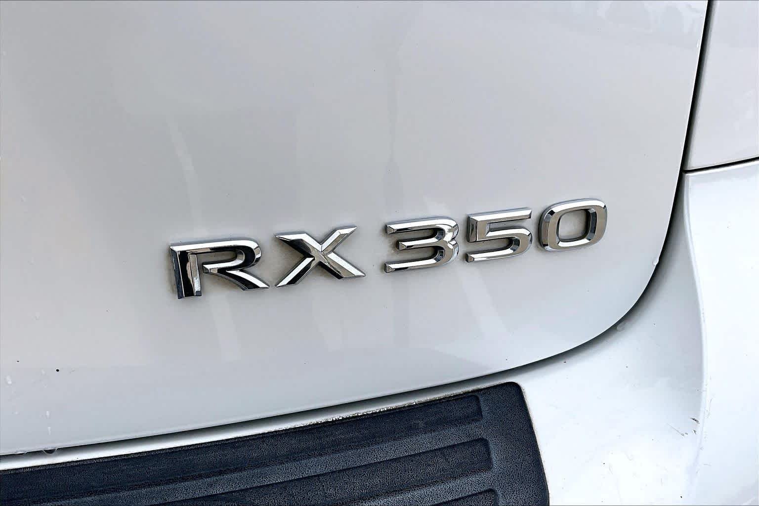Used 2015 Starfire Pearl Lexus  image 10