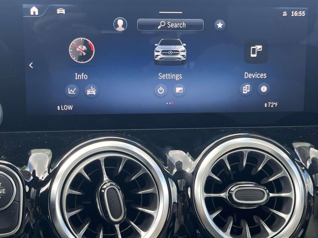 New 2026 Polar White Mercedes-Benz GLA 250 image 25