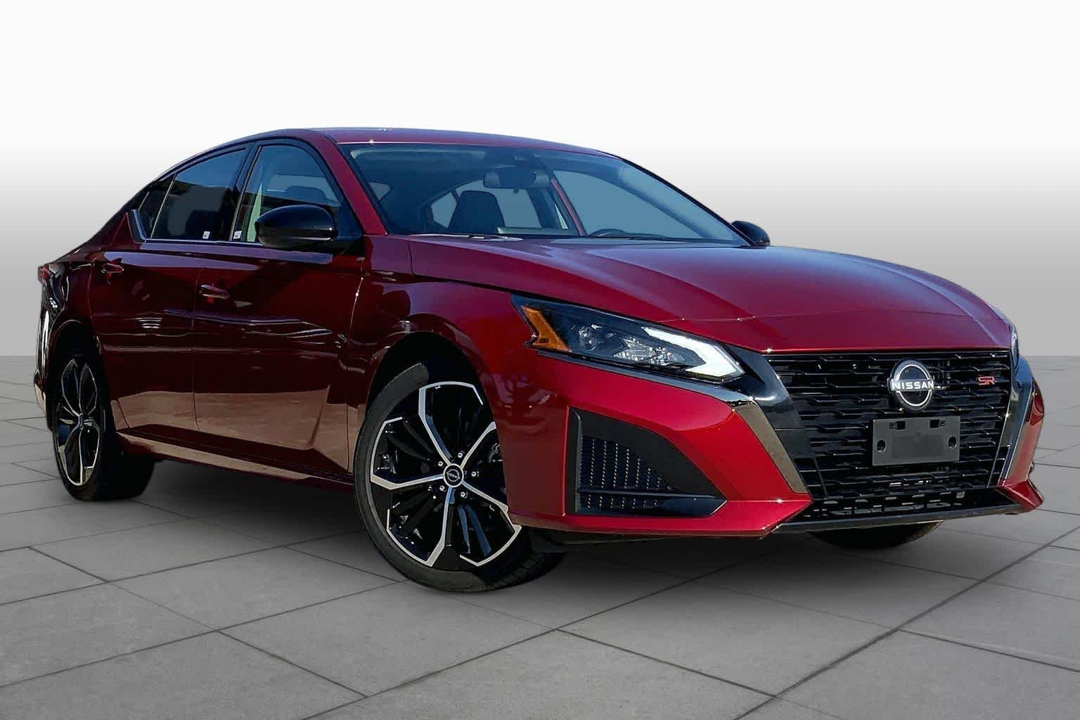 Pre-Owned 2025 Nissan Altima SR