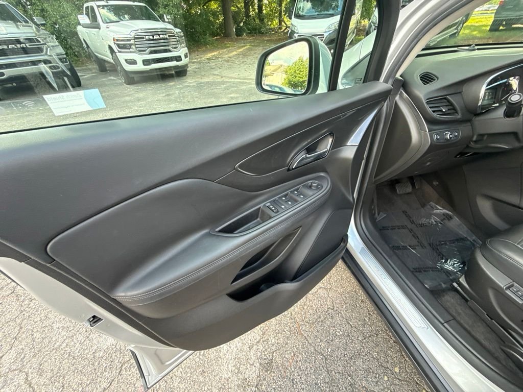 Used 2017 Silver Buick Essence image 14