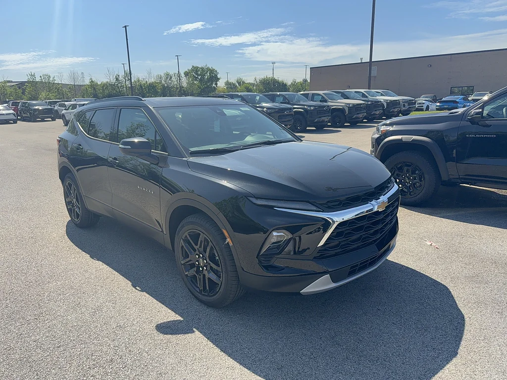 New 2026 Black Chevrolet 3LT image 3