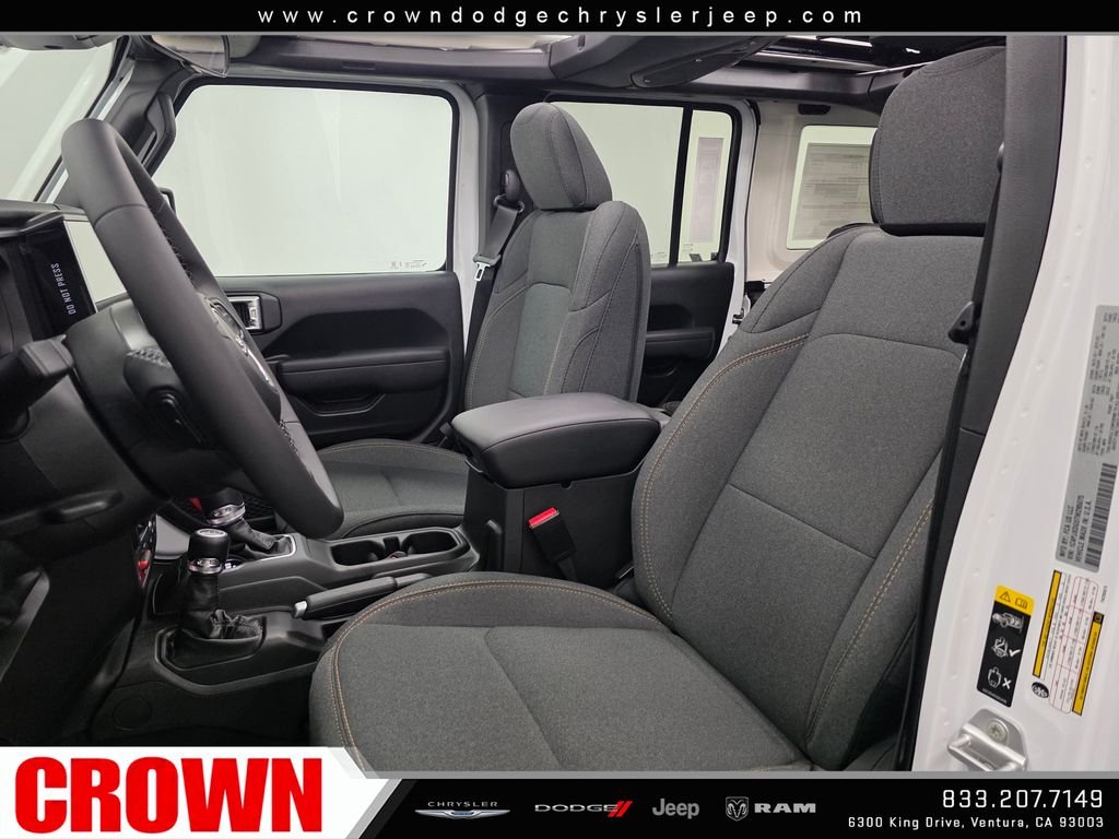 New 2026 Bright White Clear-Coat Exterior Paint Jeep  image 20