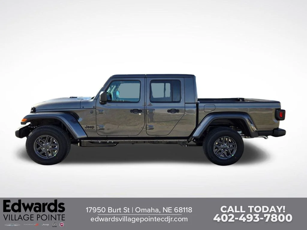 New 2026 Granite Crystal Metallic Clear-Coat Exterior Paint Jeep Sport S image 6