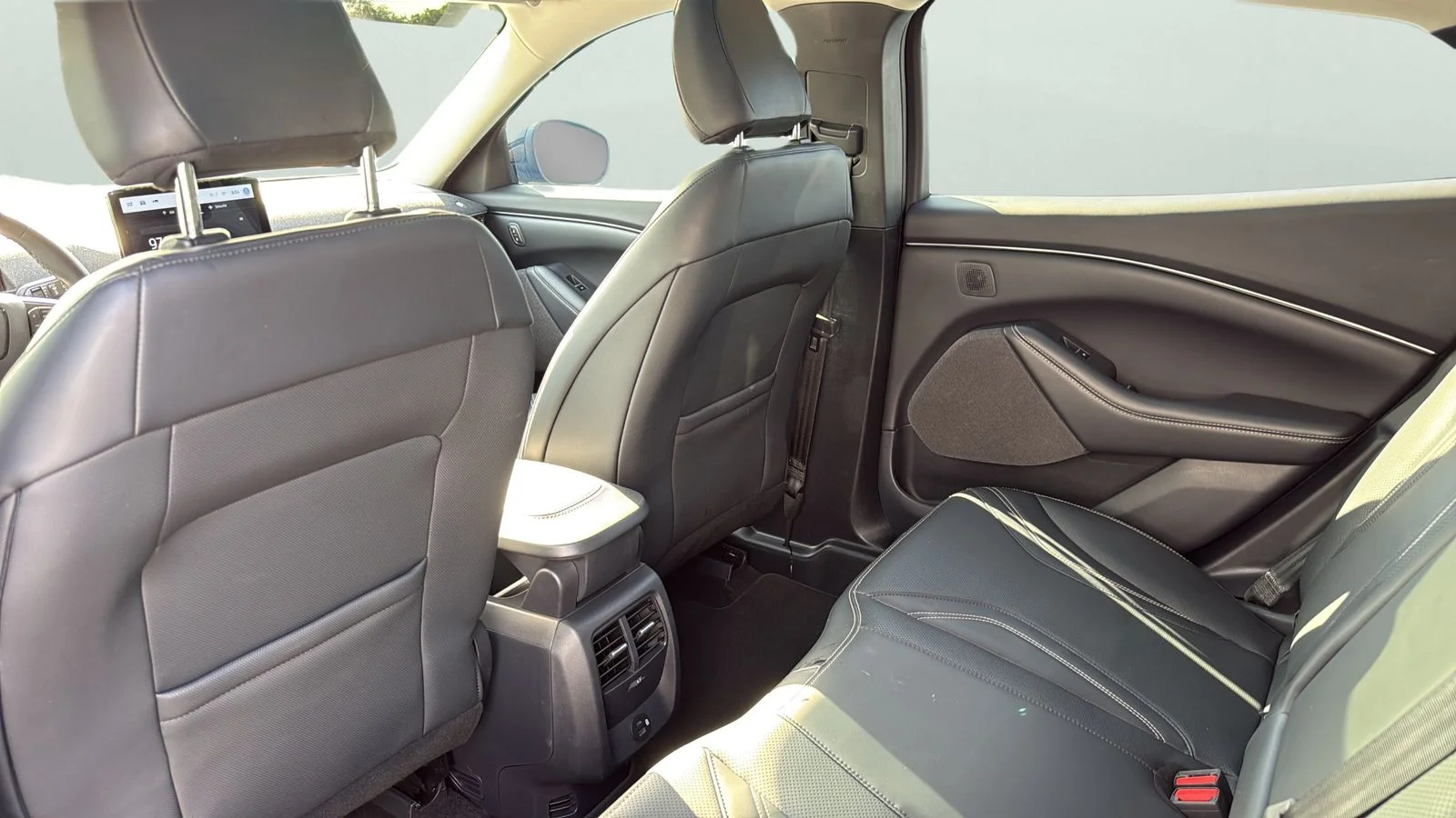 Used 2023 Gray Ford Premium image 28