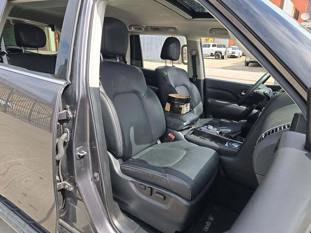 Used 2024 Gray INFINITI LUXE image 5