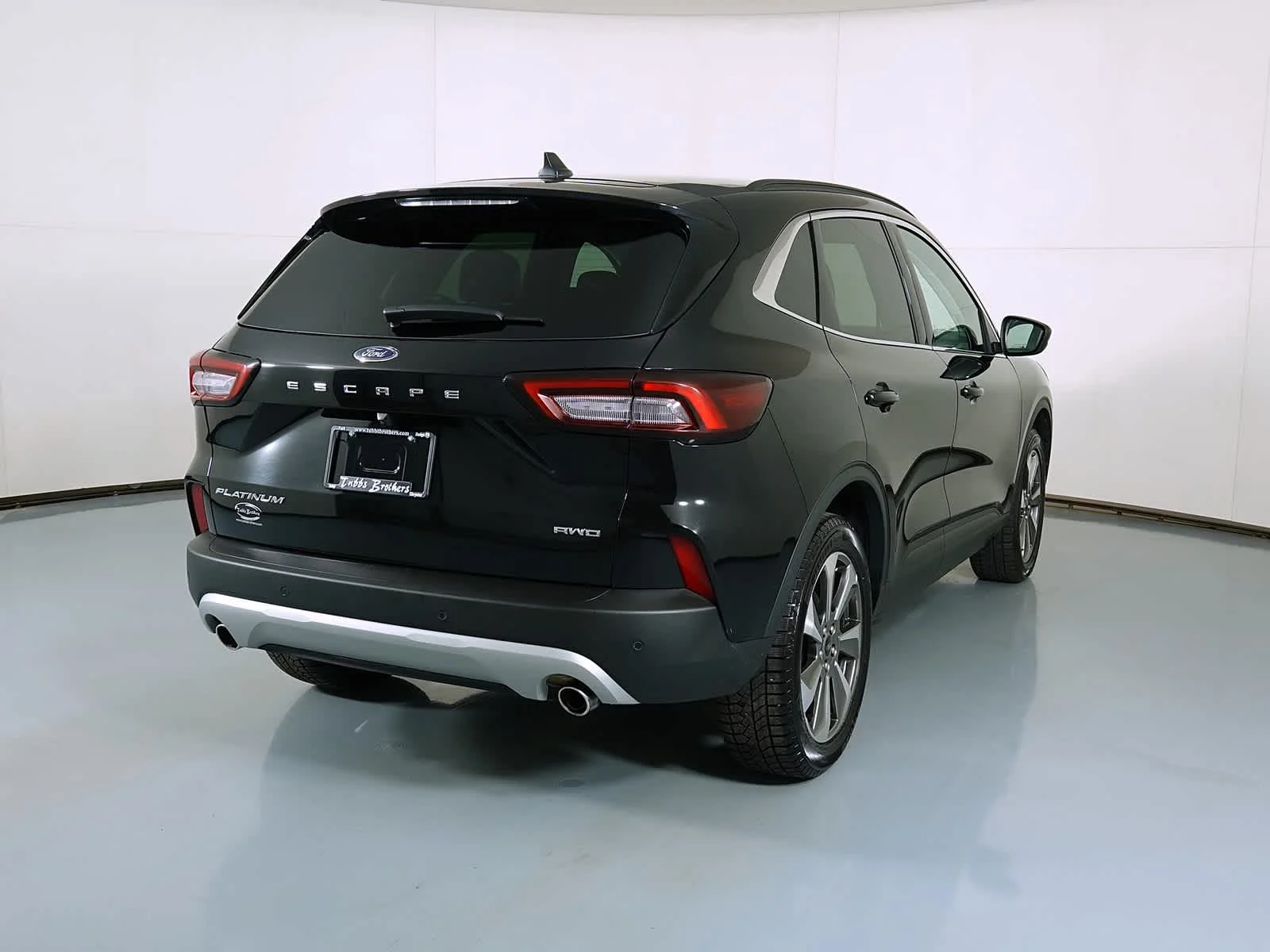 Used 2025 Agate Black Ford Platinum image 3