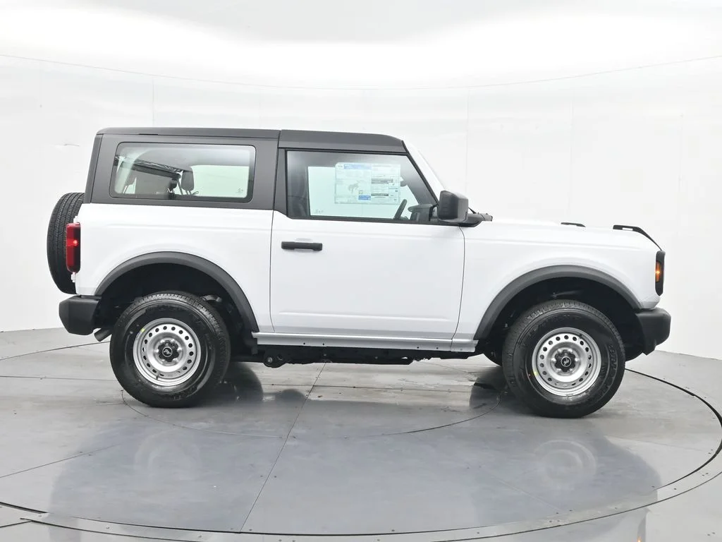New 2026 Oxford White Ford Base image 6