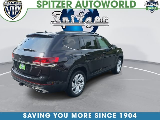 Used 2023 Black Volkswagen 3.6L V6 SE w/Technology image 9