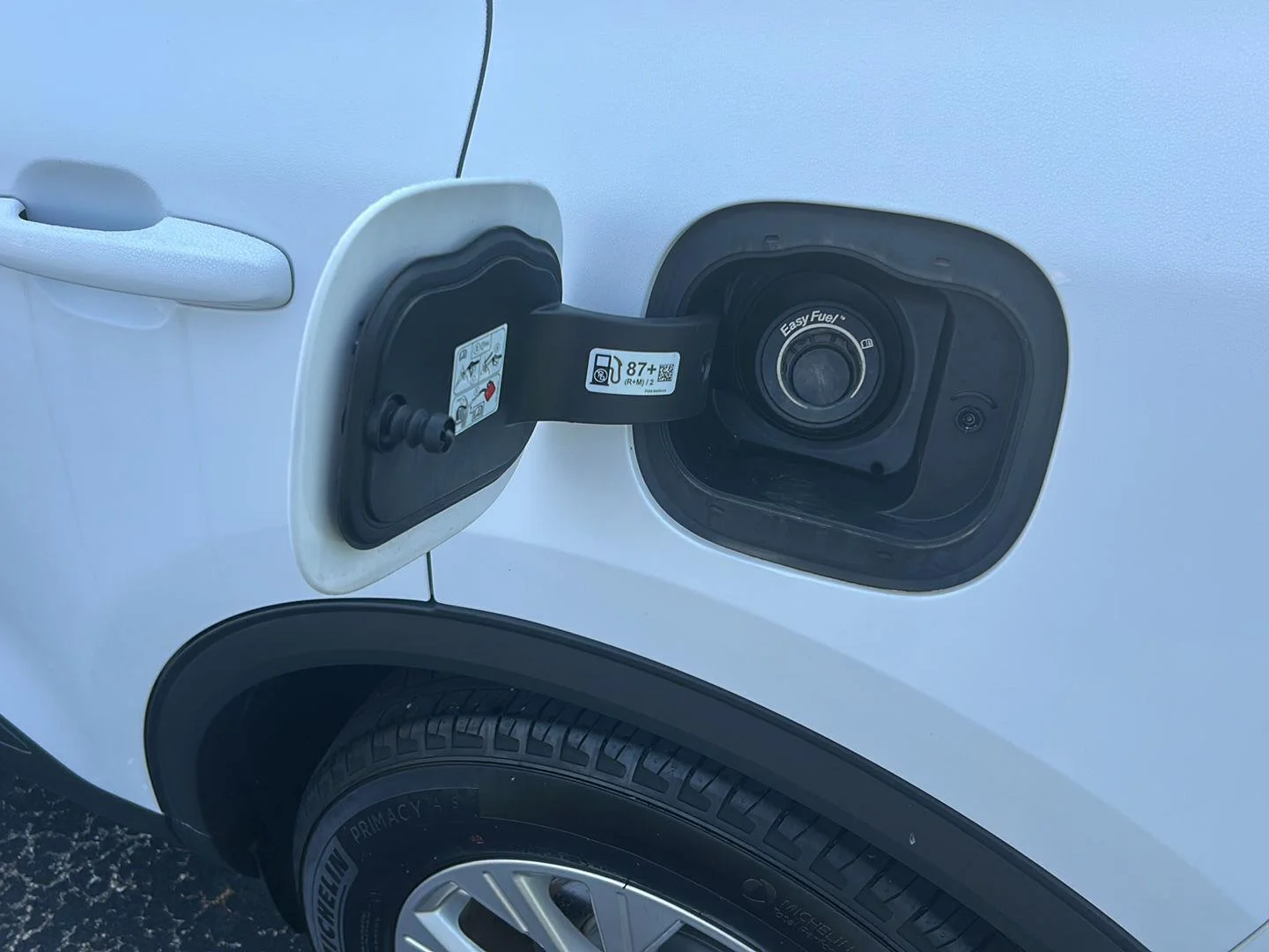 Used 2024 Oxford White Ford Active image 9