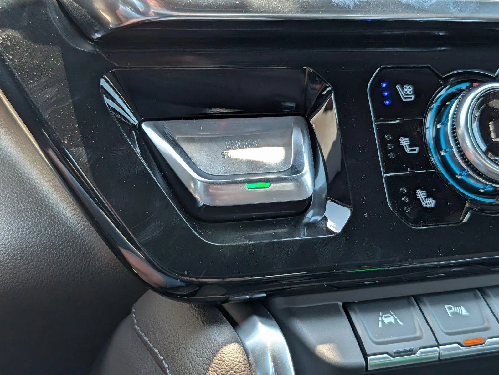 New 2026 Glacier White Tricoat GMC Denali image 22