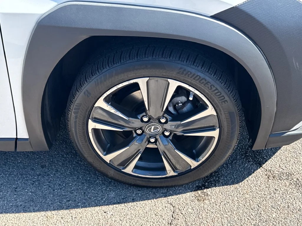 Used 2019 White Lexus 200 Base image 42